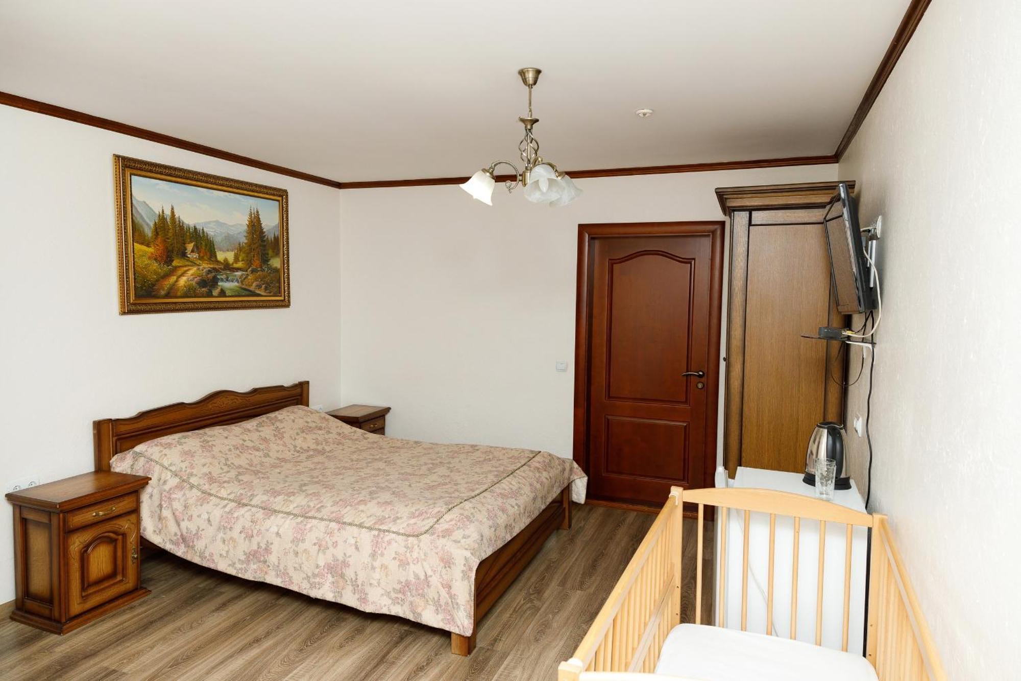 Gostyniy Dvir Synevir Hotell Synevyr Eksteriør bilde